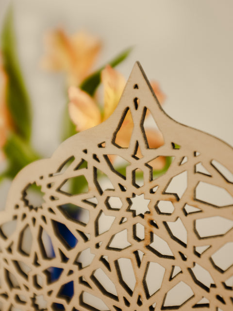 Geometric Arch Screen